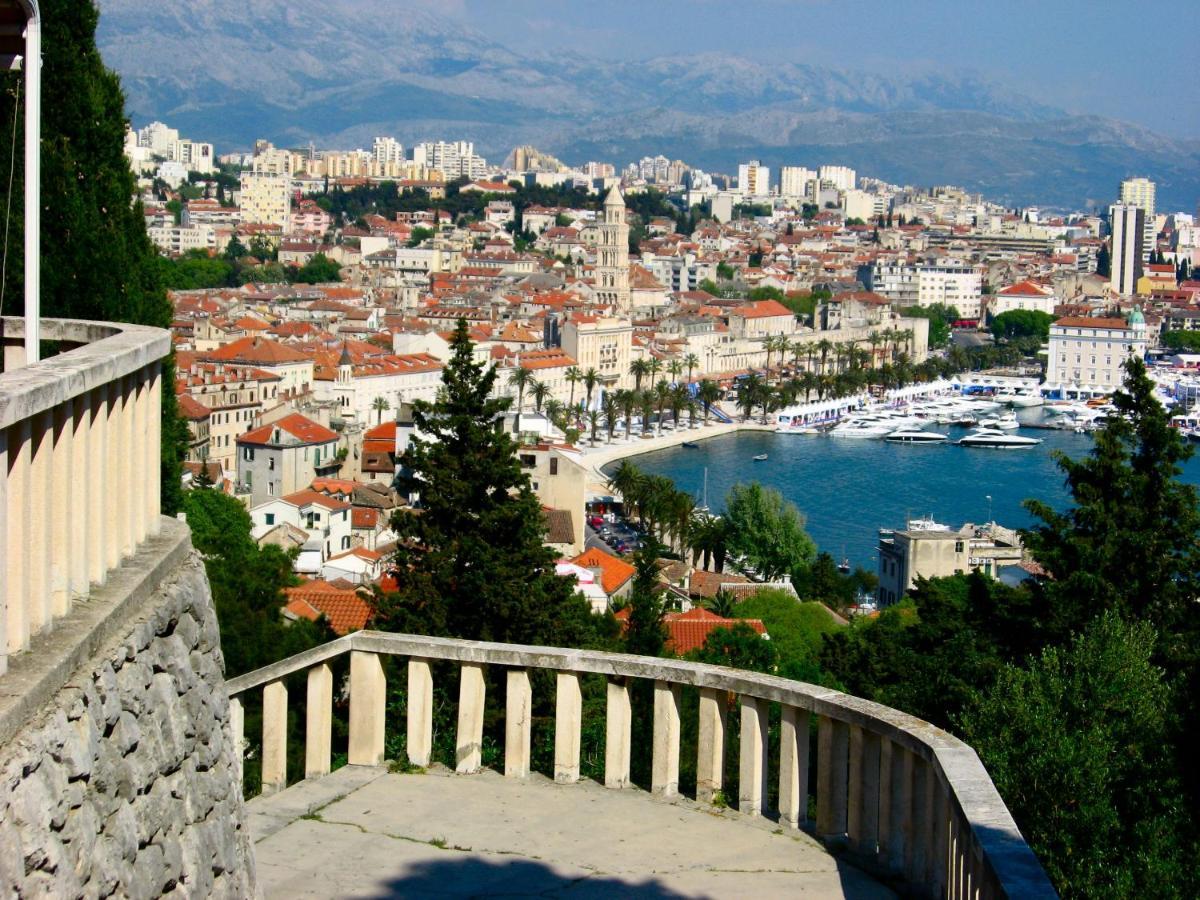 Lux Cindro Studio In Split Center Apartment Bagian luar foto