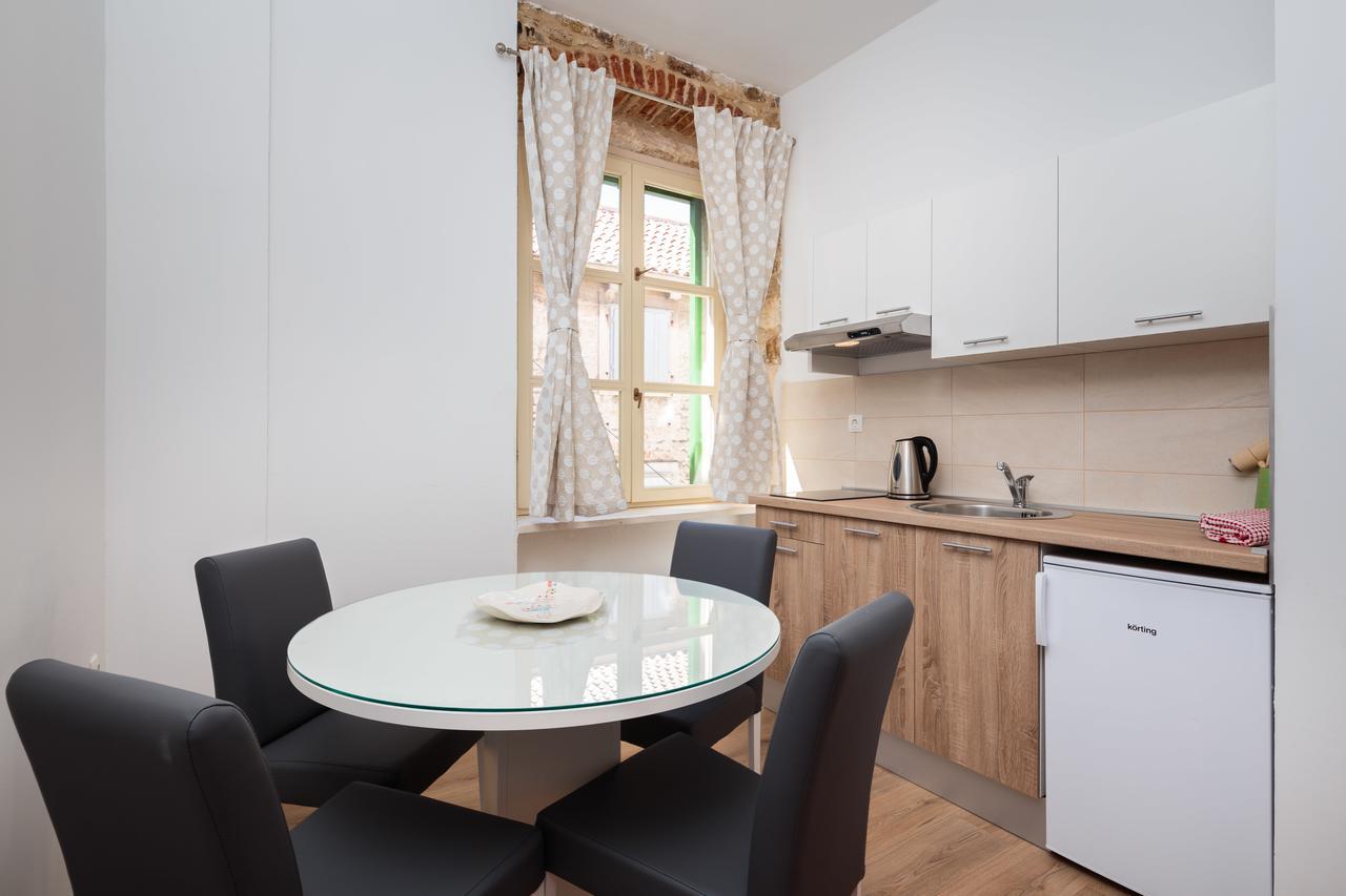 Lux Cindro Studio In Split Center Apartment Bagian luar foto