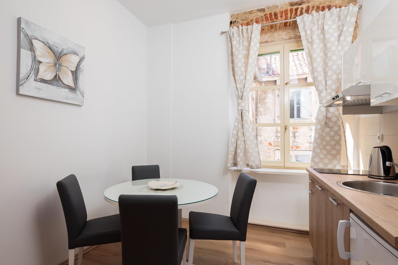Lux Cindro Studio In Split Center Apartment Bagian luar foto